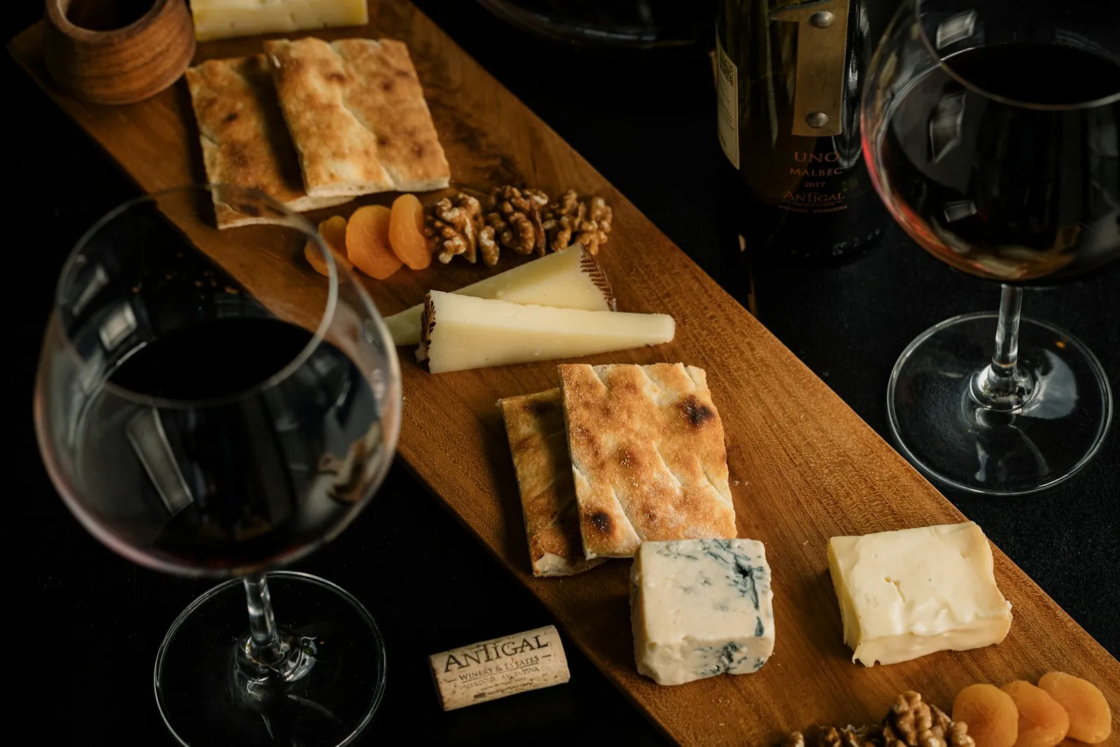 Wine and cheese: five pairings that almost always work